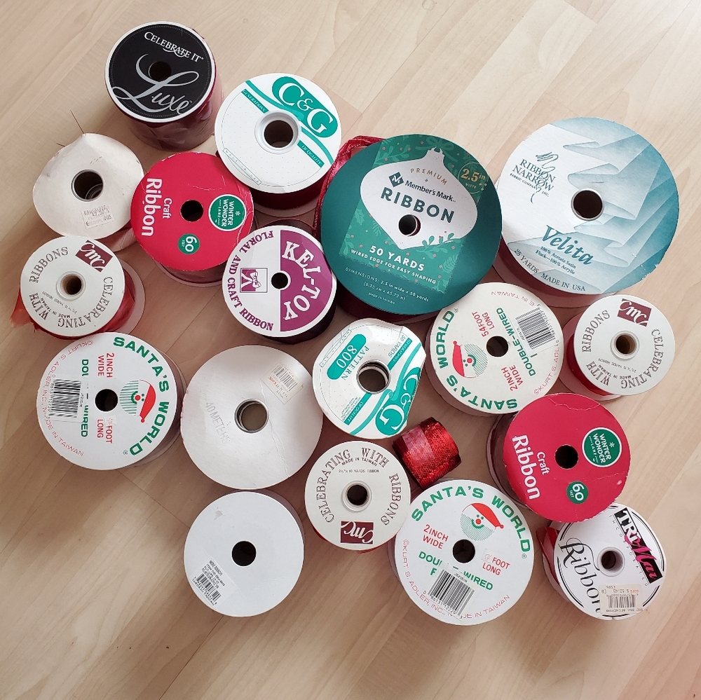 Red Ribbon Bundle Lot, Types Metallic, Sheer, Satin, Velvet Gift Wrapping - Picture 11 of 12